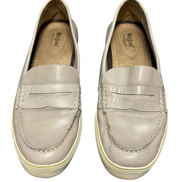 G.H. Bass & Co. Cream Leather Weejuns size 9.5 - Picture 1 of 9